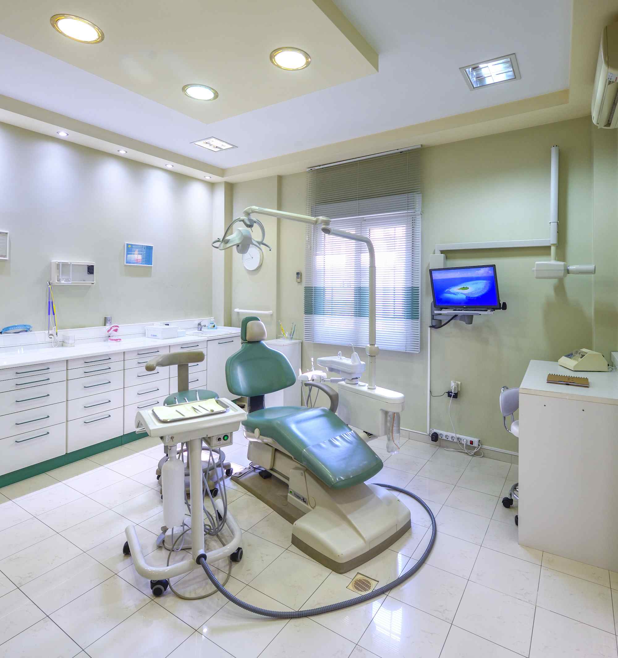 οδοντιατρος σχολη τυφλων θεσσαλονικη